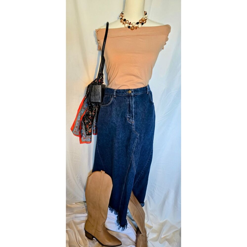 Dark Wash Denim Skirt, Size 10, Brand: Crossing Point